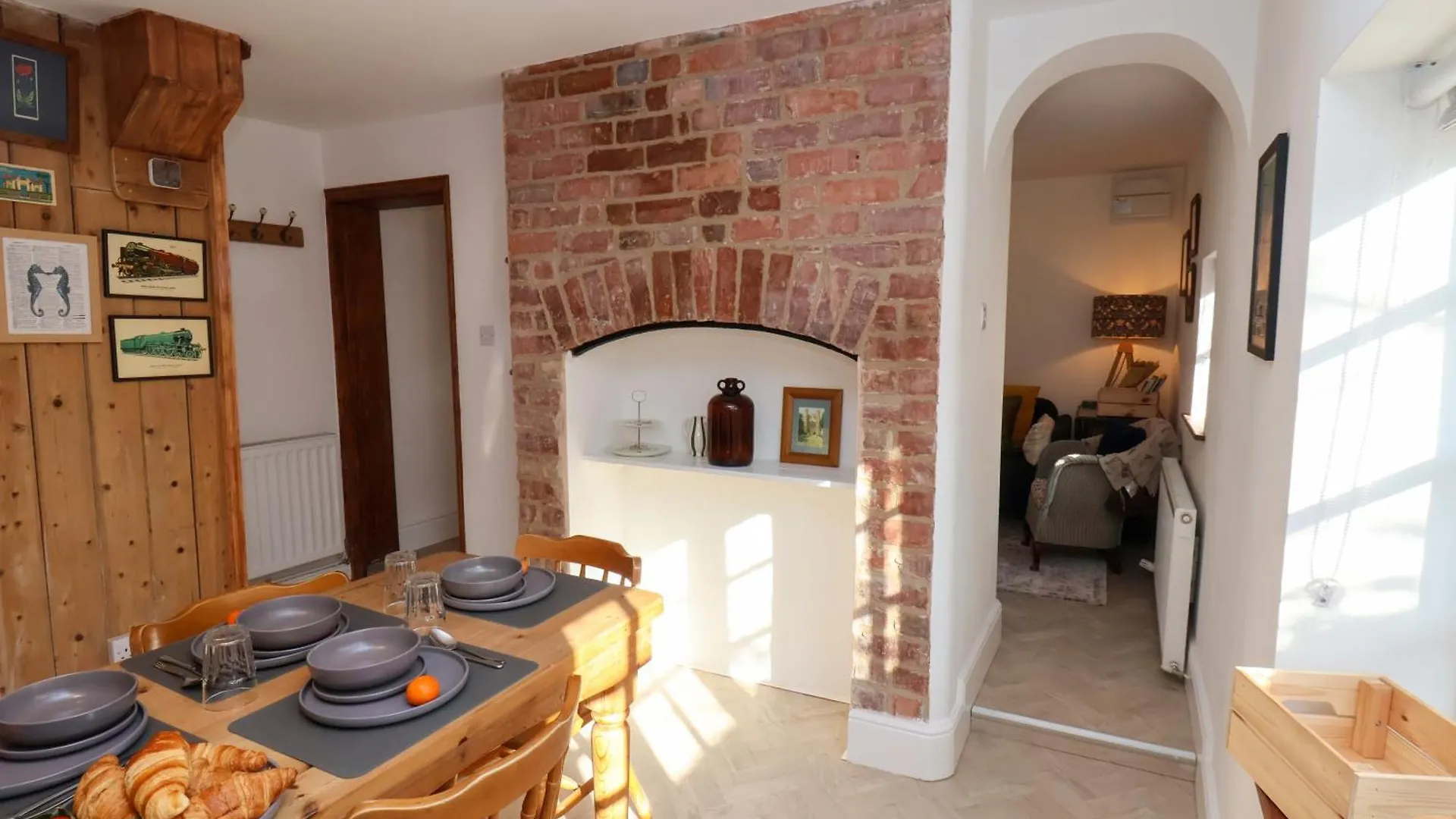 Tate Cottage Whitby 0*,